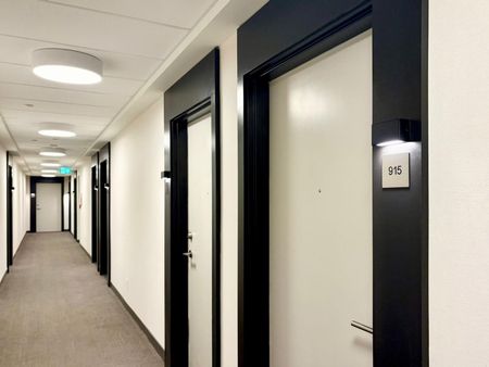 For Lease - 6 David Eyer Road Unit# PH915, Richmond Hill, Ontario - Photo 3