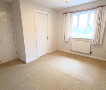 2 bedroom semi-detached house to rent - Photo 4