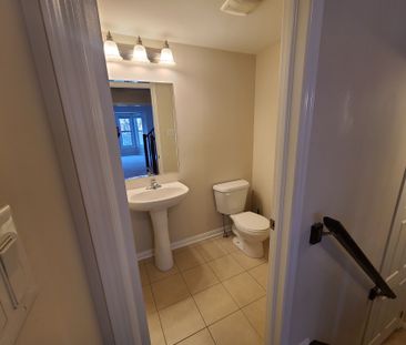 For Lease - 946 Brassard Circle, Milton, Ontario - Photo 5