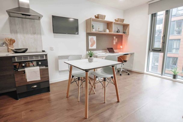 Gold Studio - Photo 1