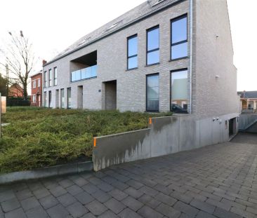 Gelijkvloers appartement met zuidgericht terras en tuintje, autosta... - Photo 1