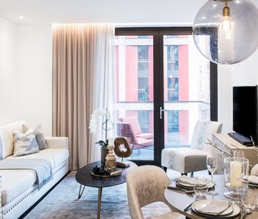 A stunning interior-designed one-bedroom apartment for rent in Nine... - Photo 6