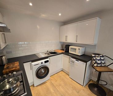 2 bedroom apartment to rent - Photo 2