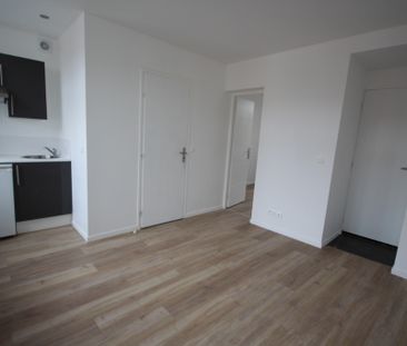 Location Appartement 2 pièces 26m² LILLE 59260 - Photo 1