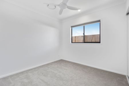 15 Ivorywood Street, Deebing Heights QLD 4306 - House For Rent | Domain - Photo 3