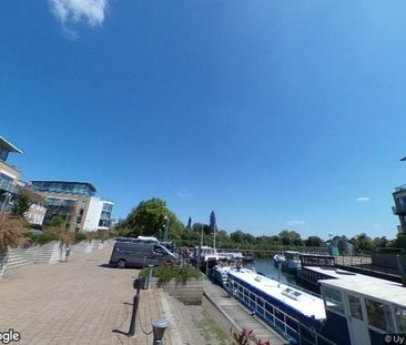 3 Bed Penthouse, Town Meadow, TW8 - Photo 5