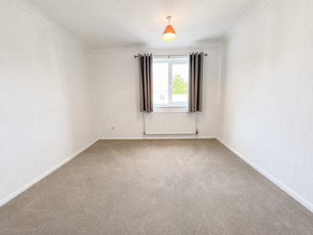 2 bedroom maisonette to rent - Photo 5