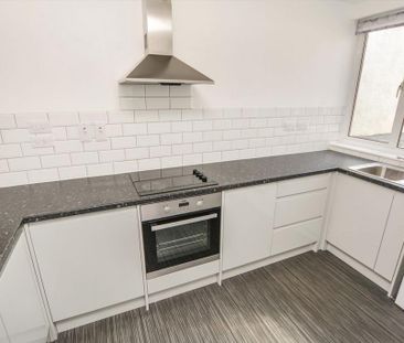 3 bedroom maisonette to rent - Photo 4