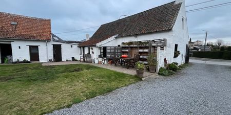 Hoeve te huur in Waregem voor € 700 met 2 slaapkamers - Foto 2