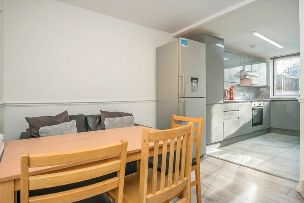 Dartmouth Close - Photo 1