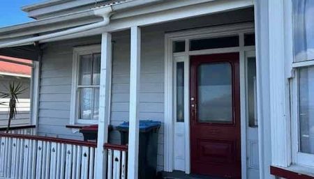 Great Kingsland Villa - Photo 5