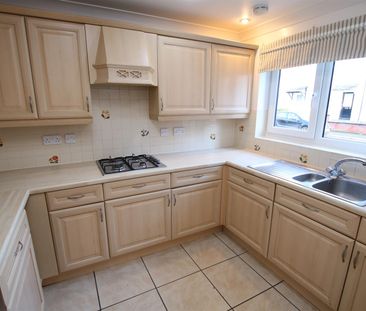 3 bed End of Terrace House for let - Photo 4