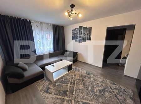 Apartament cu 2 camere, semi-decomandat, zona Craiovita Noua - Fotografie 3