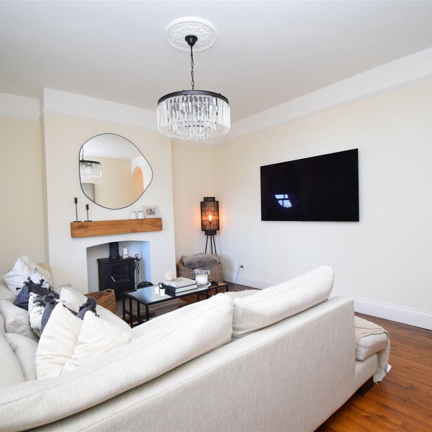 Slack Lane, Newmillerdam, Wakefield - Photo 1