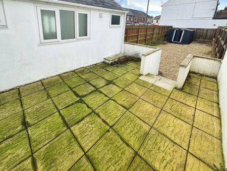 4 bedroom house to rent - Photo 3