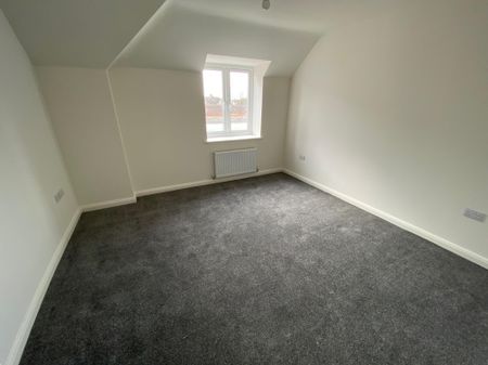 Walks View Court, Kings Lynn, Birch Tree Close - Photo 2