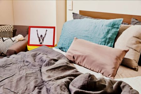 Ultra Studio Apartment-Queen Bed with Standard View - Photo 3