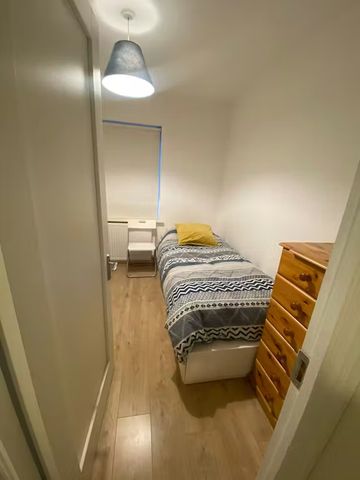 Seven Oaks, Dublin - Photo 3