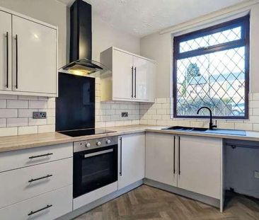 Huddersfield Road, Oldham, OL4 - Photo 6