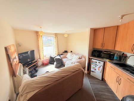 Standish Court, Taunton, Somerset - Photo 4