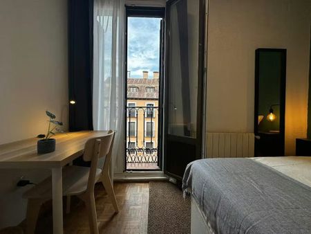 Calle de la Victoria, Madrid, Community of Madrid 28012 - Photo 4