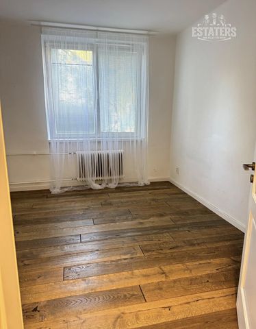 ESTATERS | Prenájom, priestranný 3-izbový byt po kompletnej rekonštrukcii s veľkou loggiou na Daxnerovom námestí v Bratislave – Ružinove. ! - Photo 4