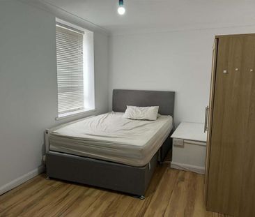 1 bedroom property to rent - Photo 4