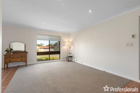 4 Endeavour Avenue, Bull Creek WA 6149 - Photo 5