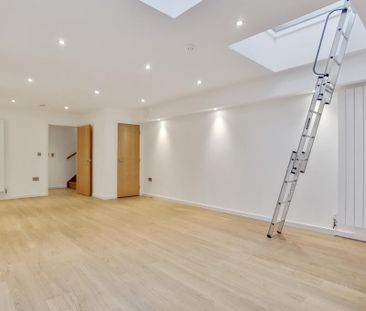 4 bedroom townhouse to rent - Photo 1