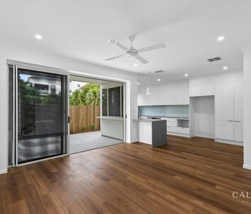 As new 4 bedroom townhome in the heart of Mt Gravatt - Photo 1