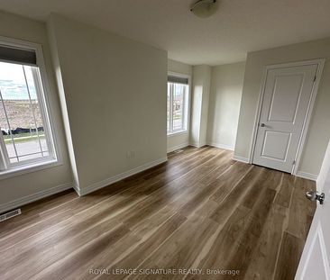 For Lease - 40 Kingsborough Dr Drive, Hamilton, Ontario - Photo 4