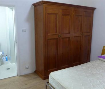 Wollstonecraft - Photo 6