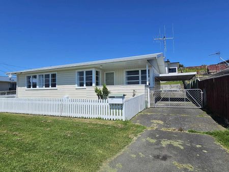 Tawhero - 3 Bedrooms. - Photo 5