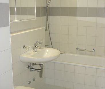Familienwohnung, zentral gelegen - Photo 4