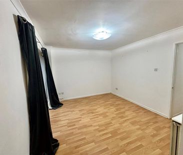 1 bedroom property to rent - Photo 1