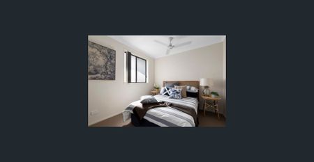 Modern 3-Bedroom Townhouse in Quiet & Convenient Location | Stylish | Spacious | Secure - Photo 4