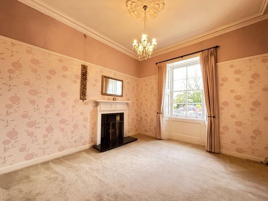 4 bedroom detached house to rent - Photo 1