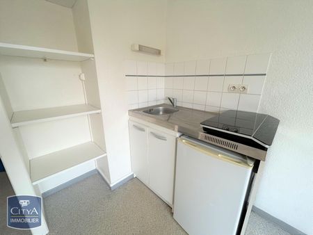 Location Appartement 1 pièce 17m² BETHUNE 62400 - Photo 3