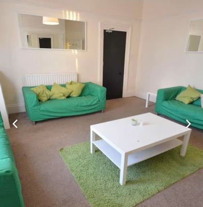 8 Bed - 26 Consort Terrace, Woodhouse, Leeds - LS3 1ET - Student - Photo 1