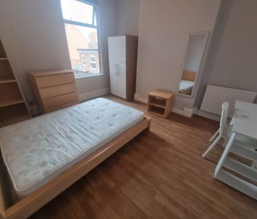 5 Bed Student Accommodation - Photo 6