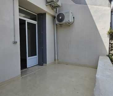 Nîmes appartement T2 rénové proche place Séverine - Photo 4