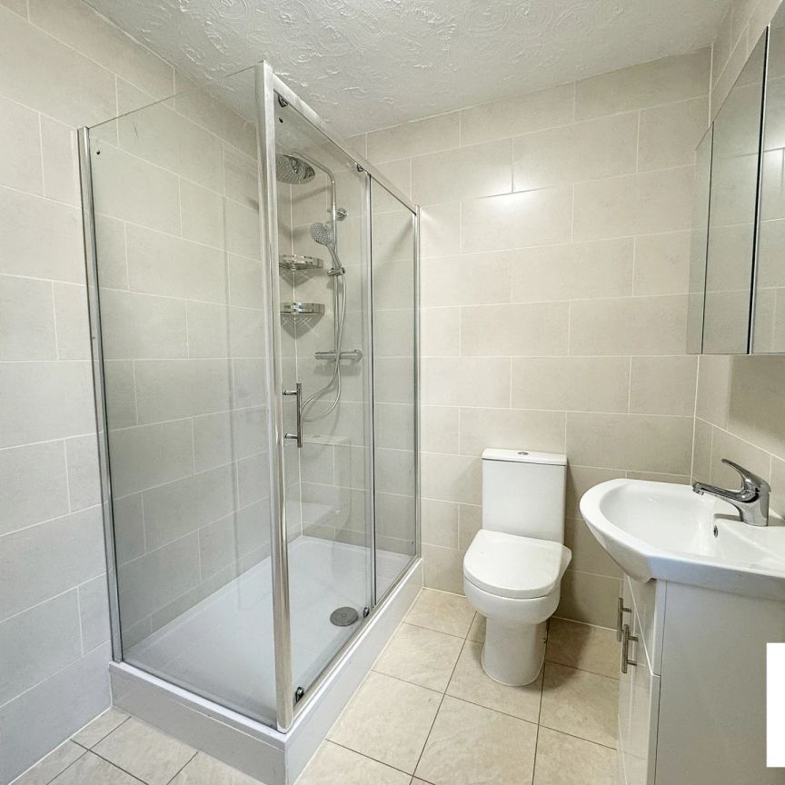 5 Bedroom Terraced - Photo 1