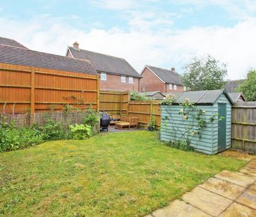 Semi-detached house to rent on - Photo 6