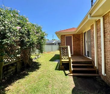 Neatly Presented Three Bedroom Home In Buttaba - Photo 4