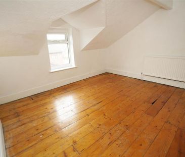 3 bedroom end of terrace house to rent - Photo 5