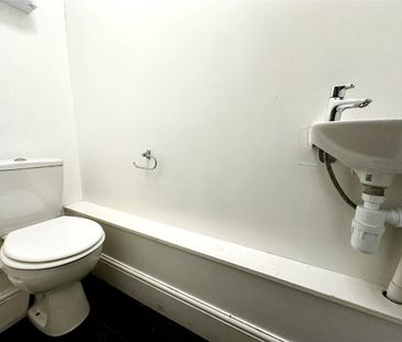 Filton Avenue, Horfield - Photo 2