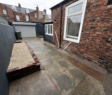 3 bedroom terraced house to rent - Photo 4