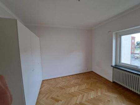 Södra Drottninggatan, Uddevalla - Photo 5