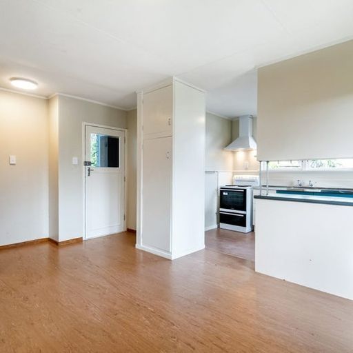 3 Bedrooms in Beach Haven - Photo 1