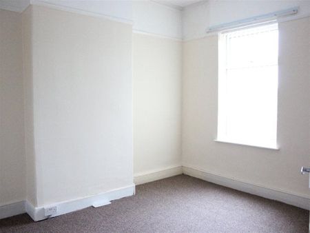 Gorsefield Road, Prenton - Photo 2